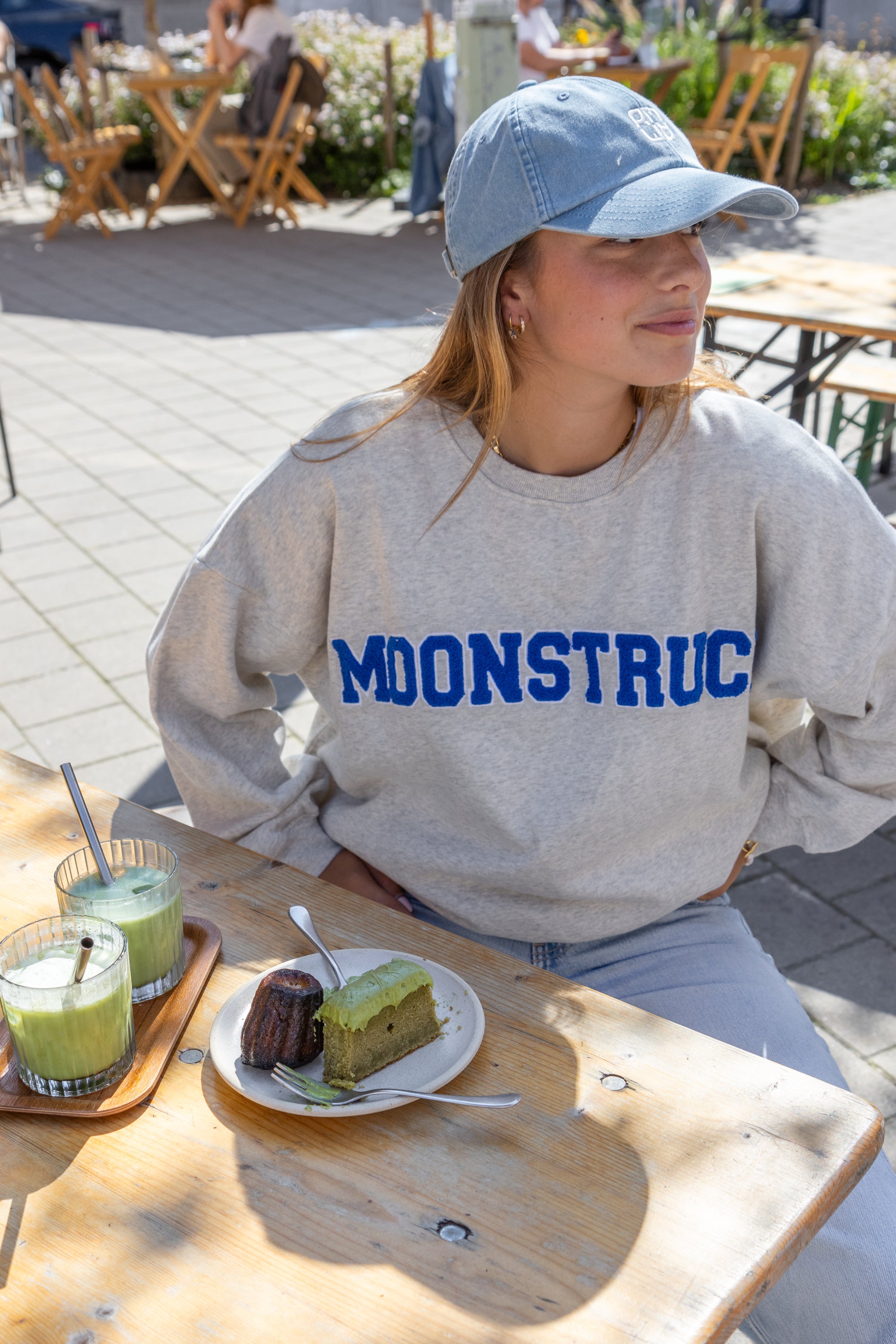 ash grey MOONSTRUCK loose fit elle and rapha