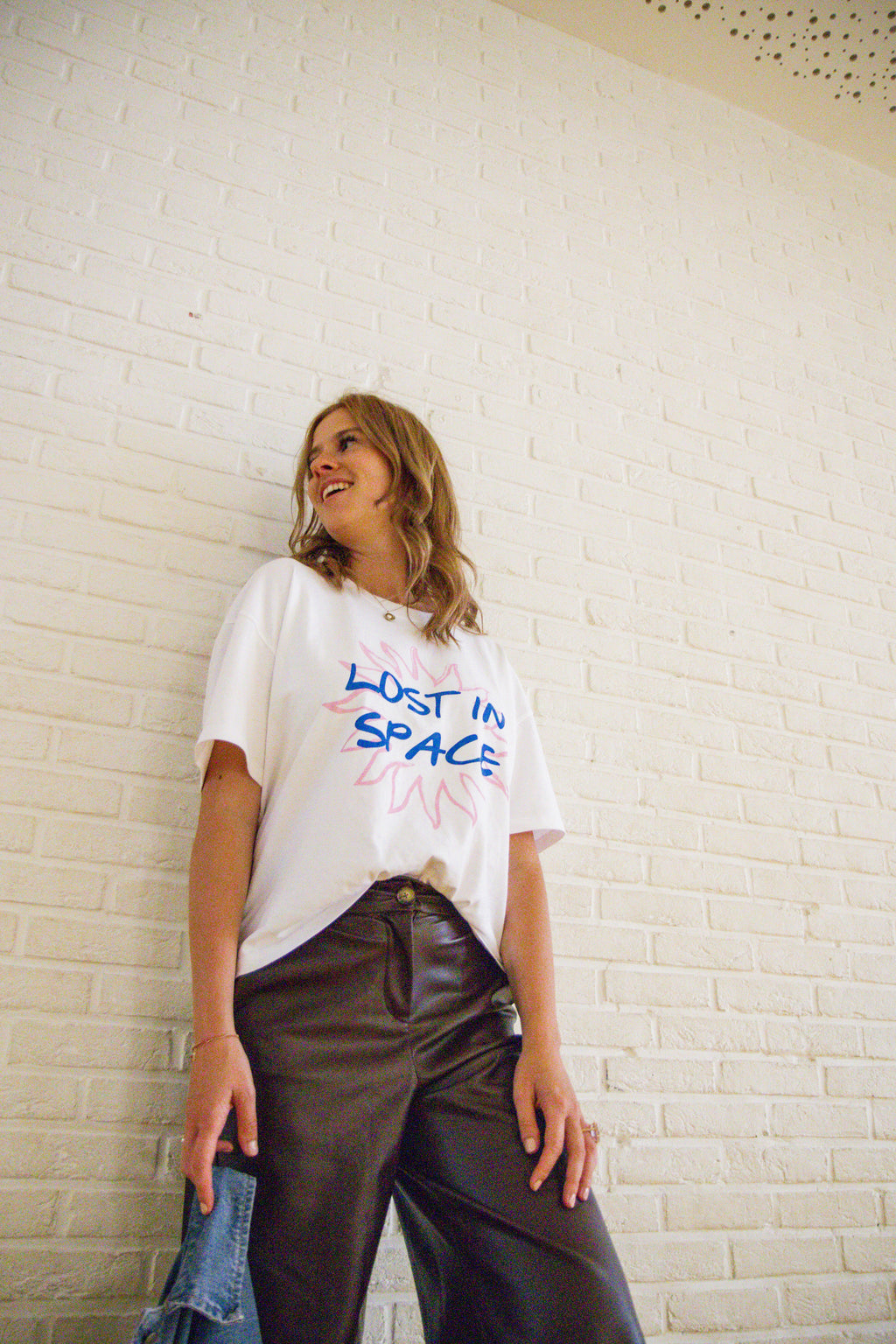 t-shirt LOST IN SPACE white