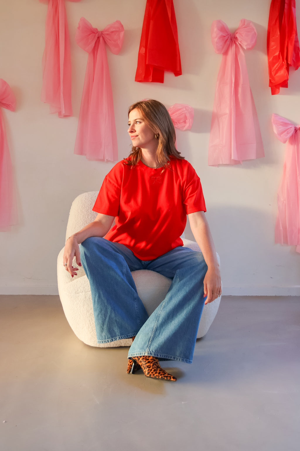 fiery red BOW t-shirt loose fit